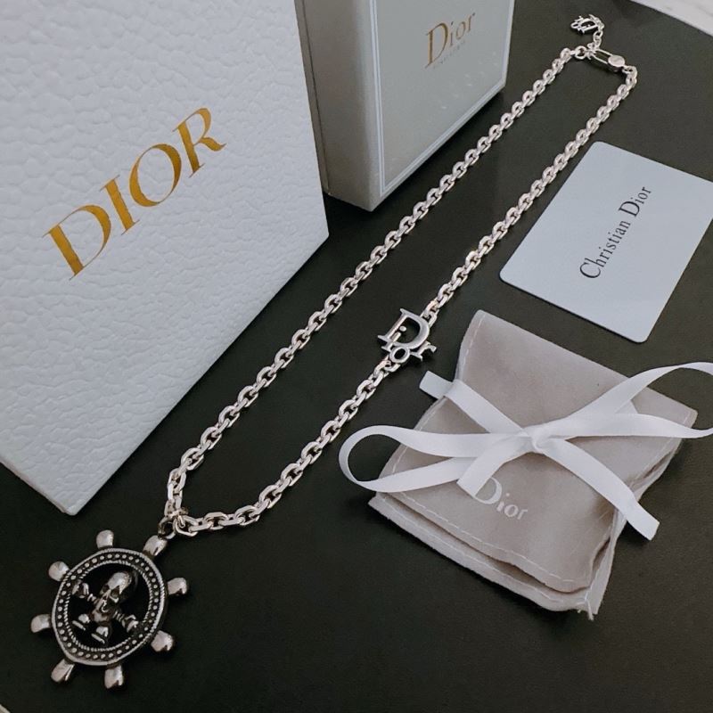 chr1st1an D10r necklaces